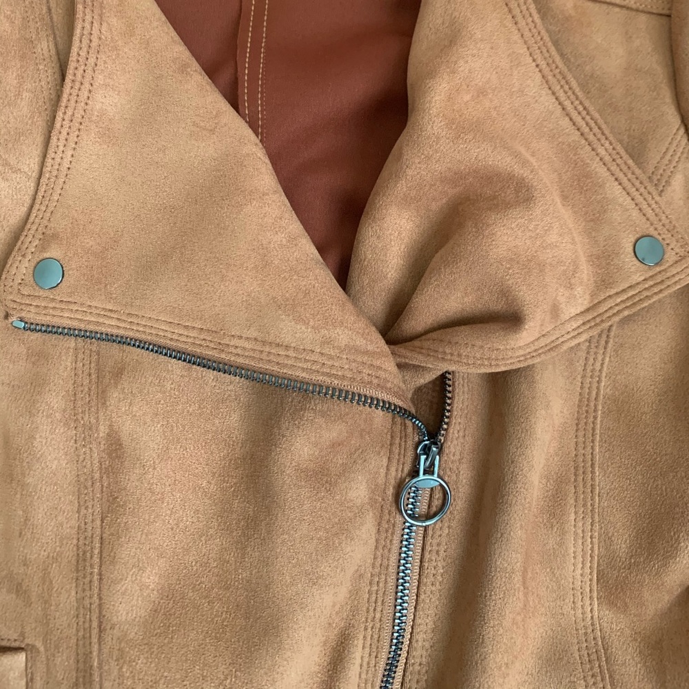 Jacket - Picture 2 of 4